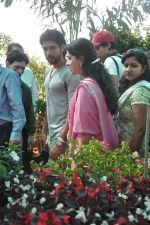 Farhan Akhtar plants a tree with Shaina NC in  Mumbai on 19th Jan 2012(91).jpg